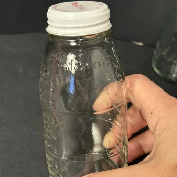 Vintage Glass Baby Bottles ~ Enfamil ~ 8oz~ Set Of 4 ~ Caps Included - Picture 5 of 5